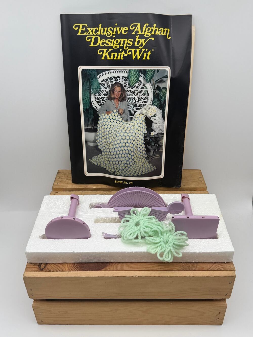 Vintage Knit-Wit Smart Winder Tool Set & Pattern Book